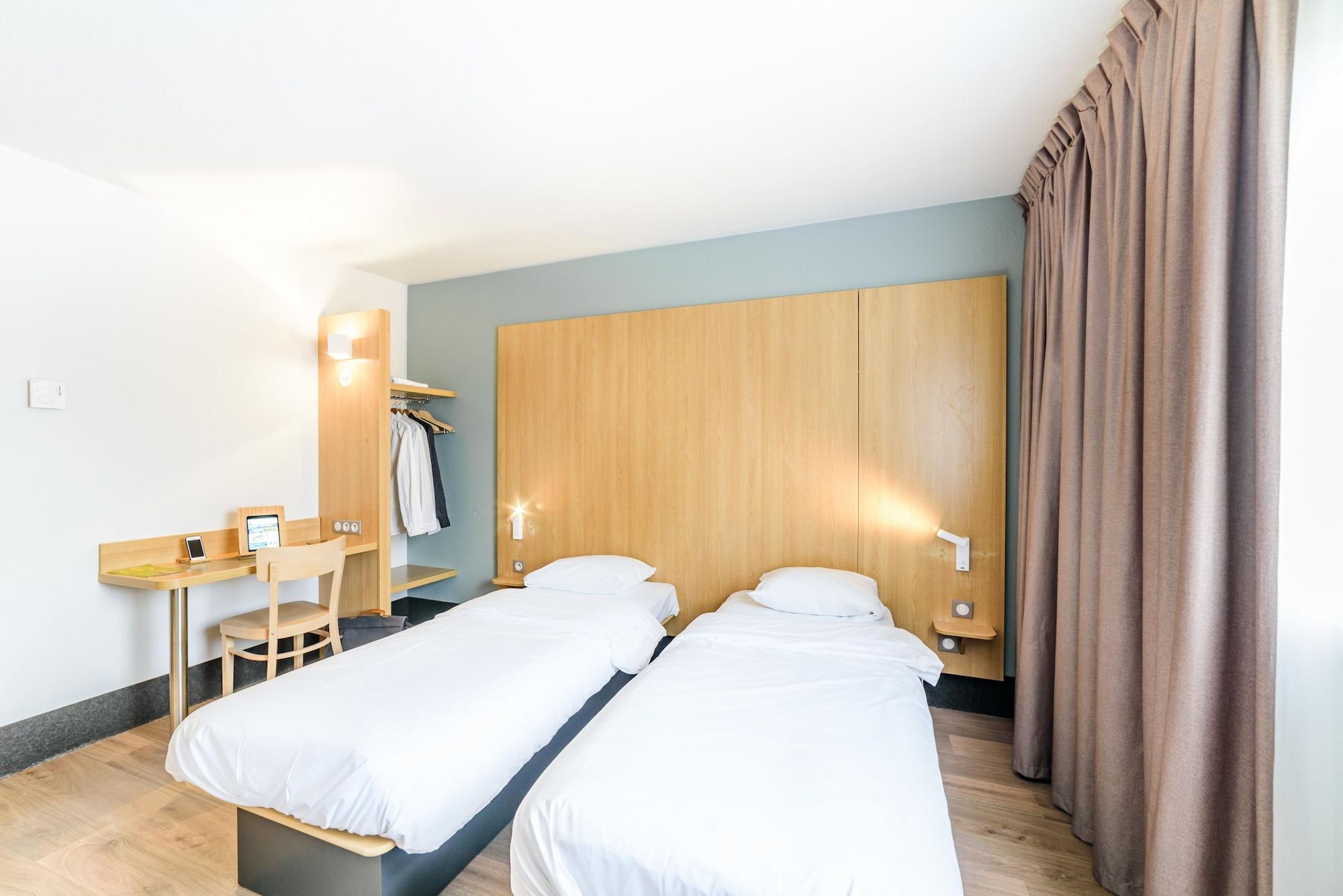 B&B Hotel Besancon Chateaufarine ภายนอก รูปภาพ