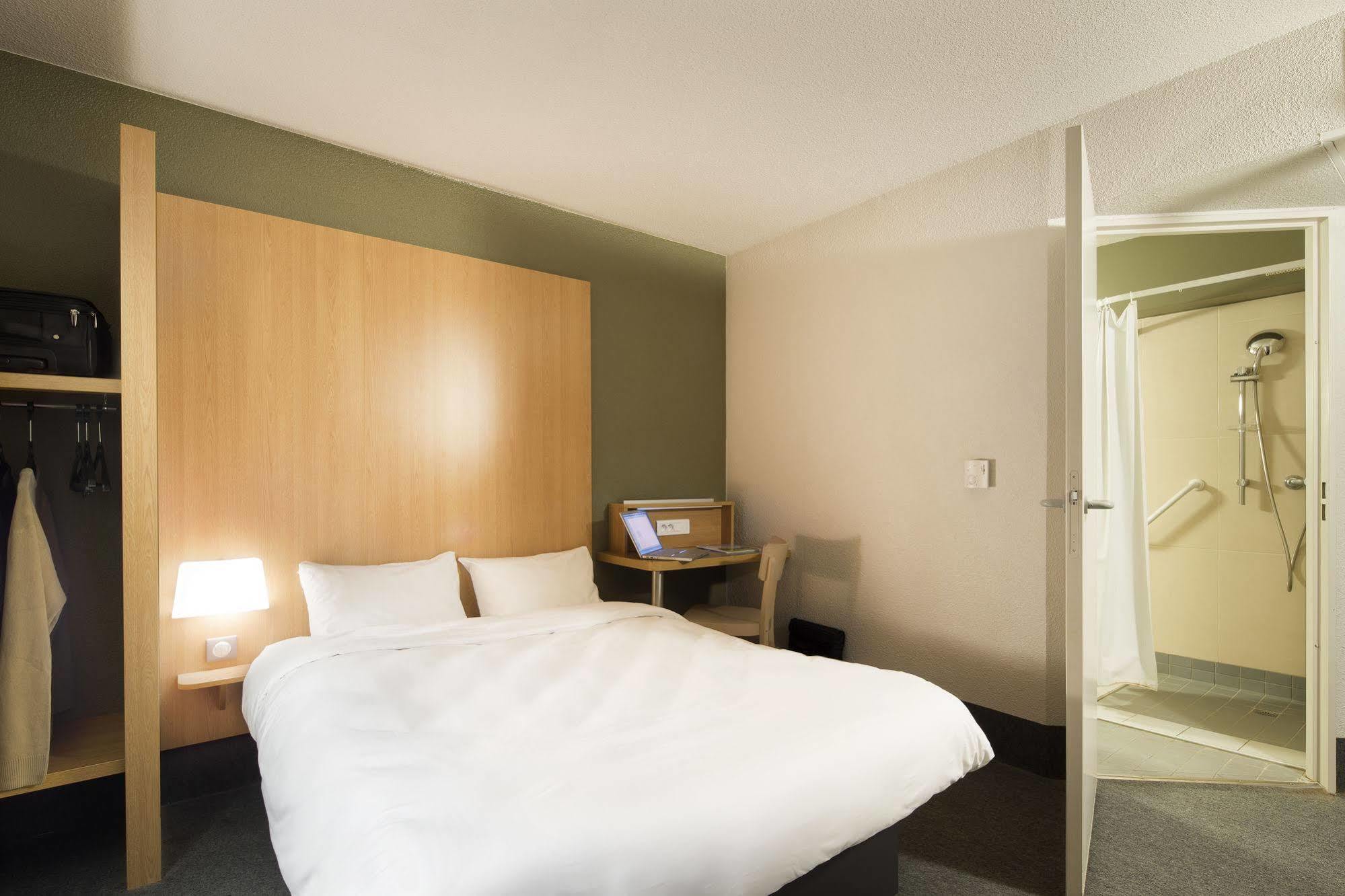 B&B Hotel Besancon Chateaufarine ภายนอก รูปภาพ