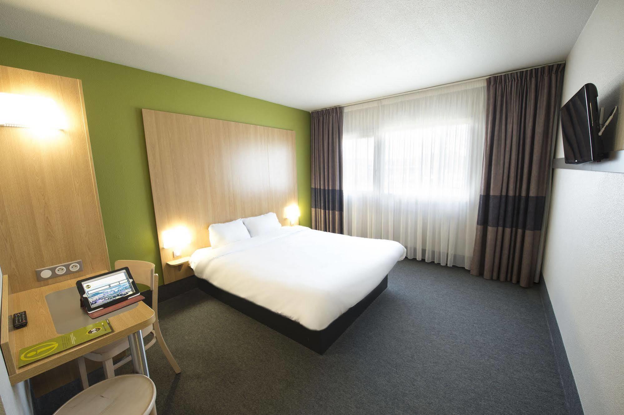 B&B Hotel Besancon Chateaufarine ภายนอก รูปภาพ
